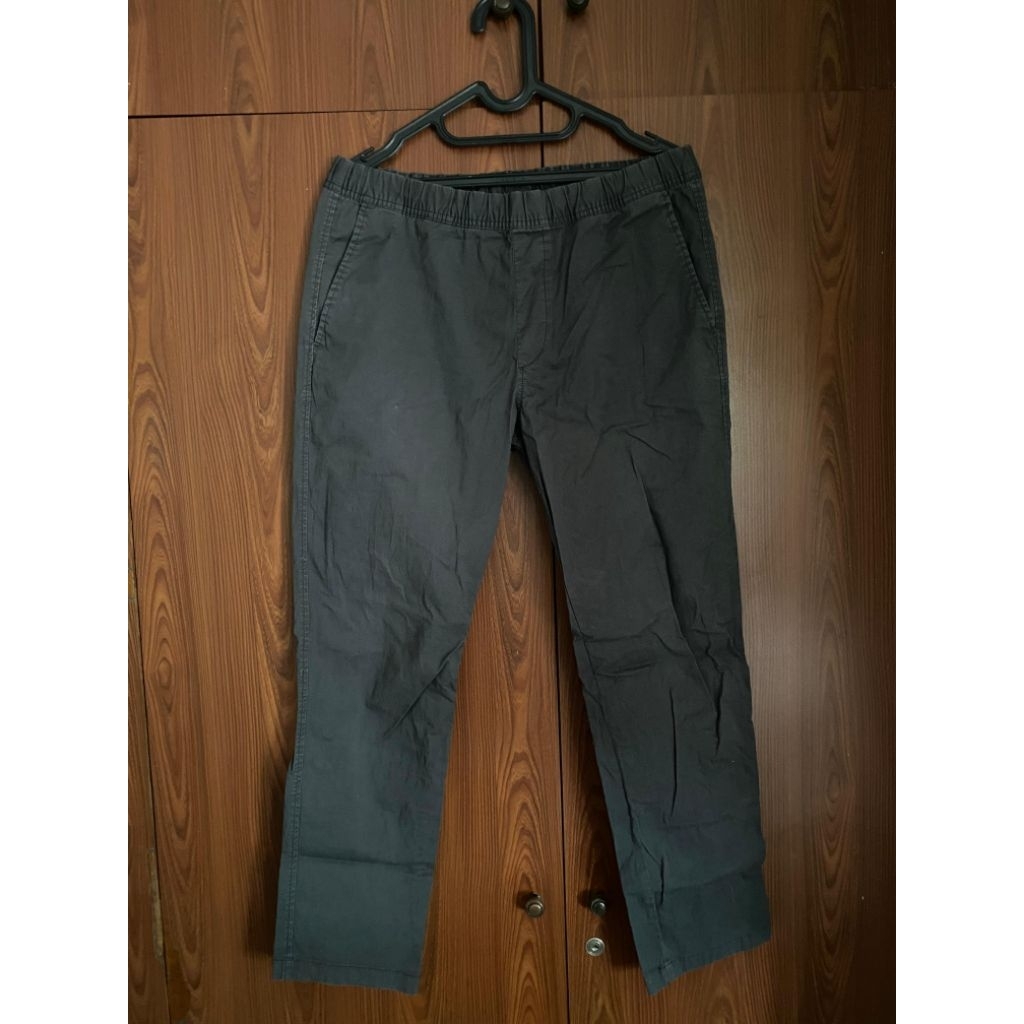 uniqlo cargo jogger pants preloved