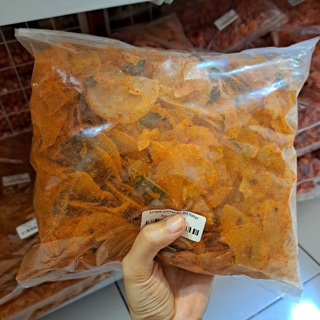 

Keripik kaca PEDAS BALADO - ORIGINAL - PEDAS DAUN JERUK