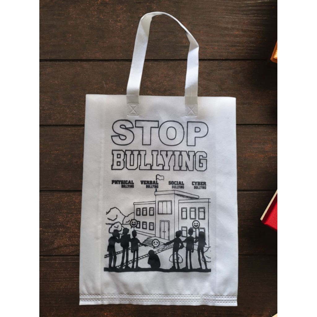 

totebag poster mewarnai