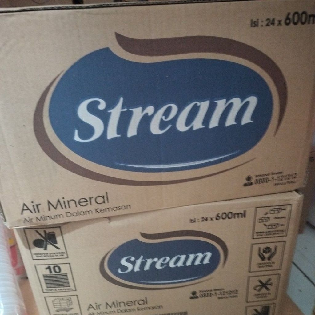 

stream botol 600 ml 1 dus