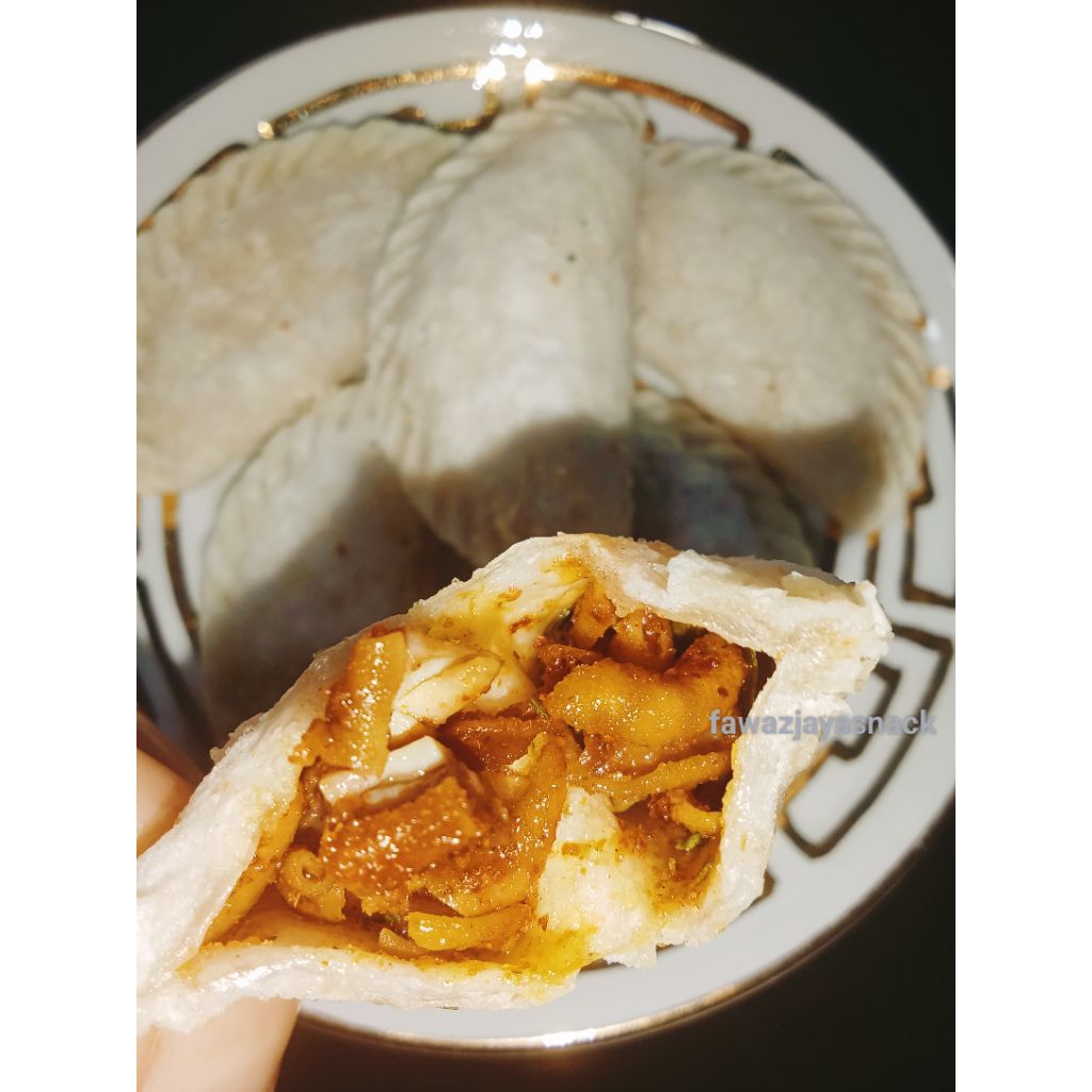 

cireng mini isi usus pedas 20pcs