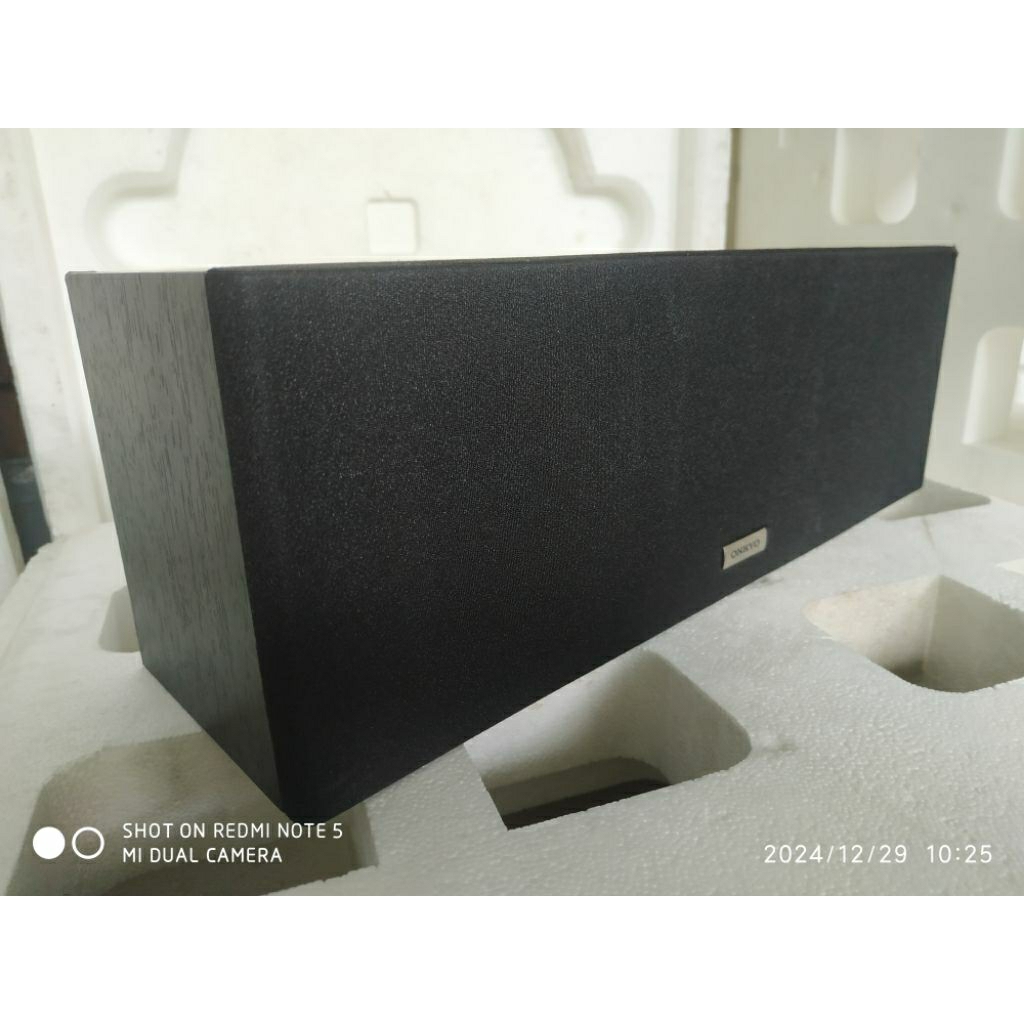 Center Speaker ONKYO SKC-4800 2 Way Bass Reflex