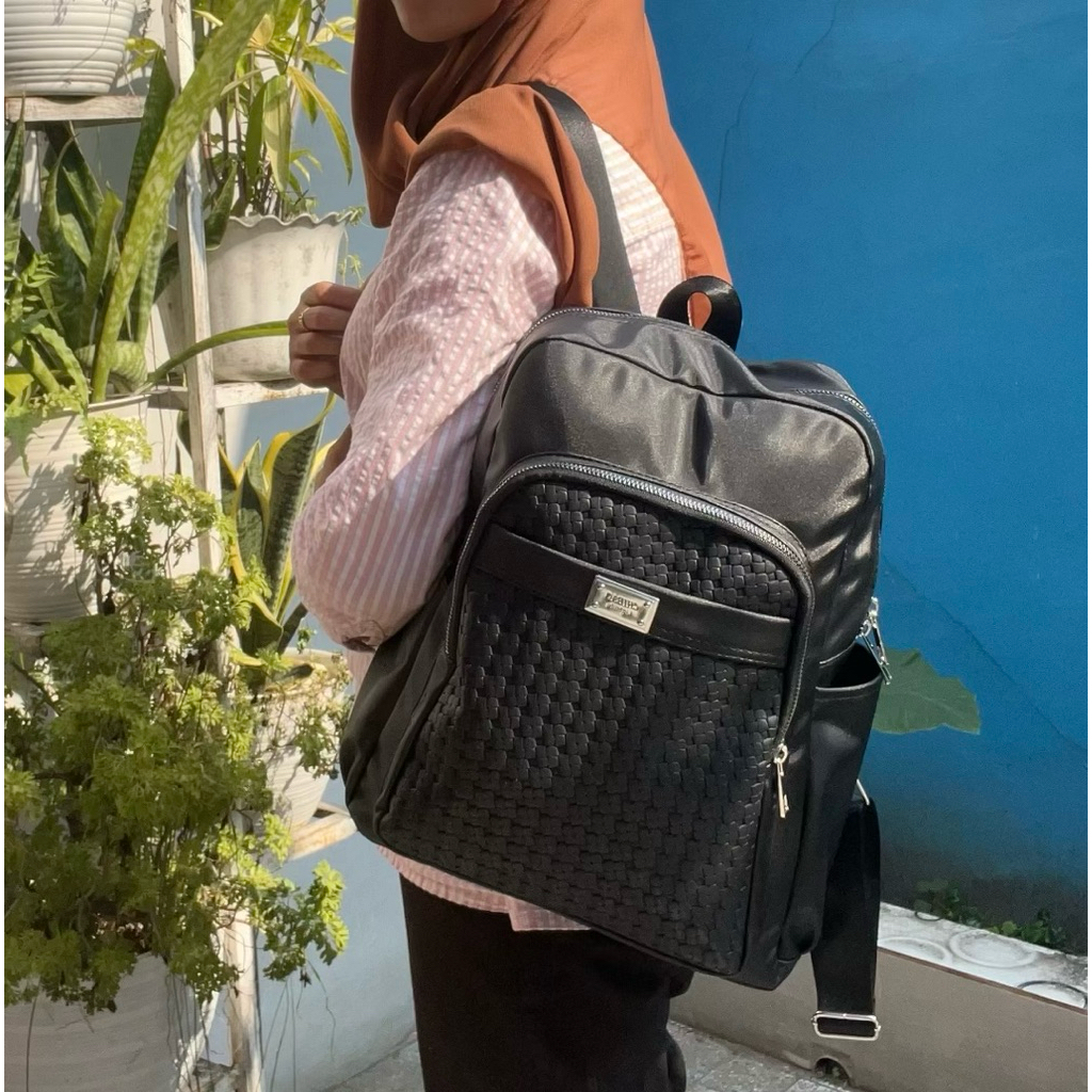Tas Ransel wanita Motif Bunga Timbul Bangkok import premium.[CHIBAO]