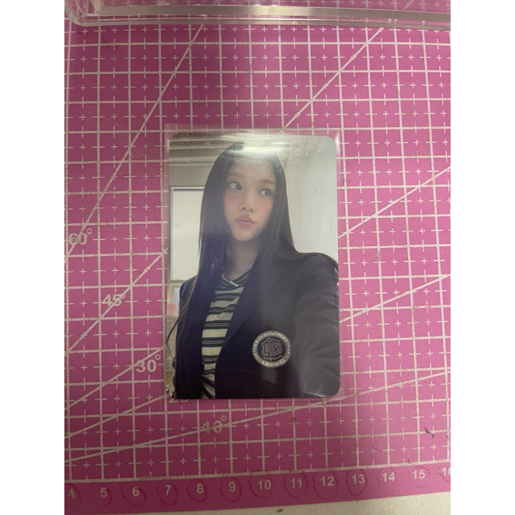pc official haerin njz