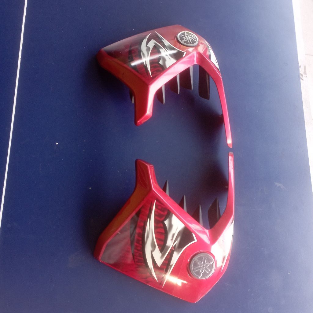 COVER SAYAP TANGKI YAMAHA SCORPIO Z NEW ORIGINAL MERAH