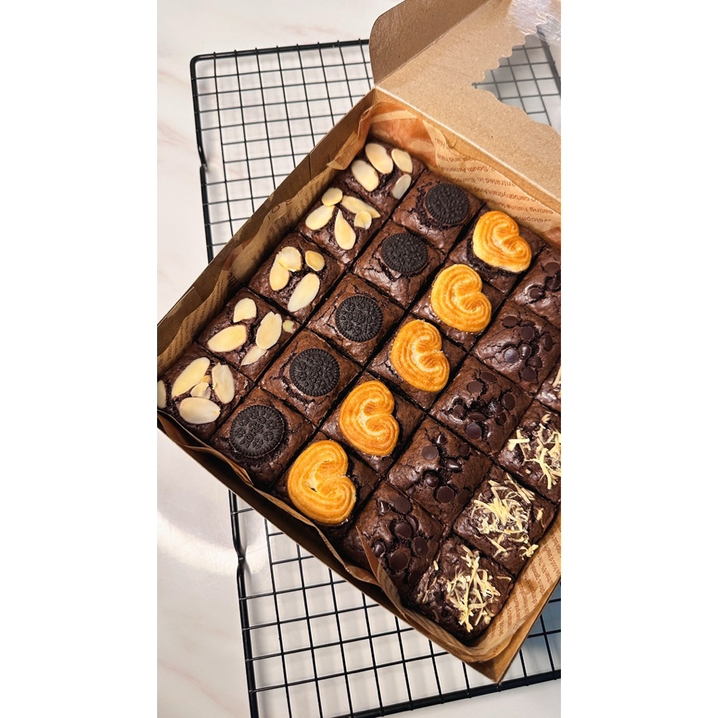 

BROWNIES PREMIUM LARGE 20x20