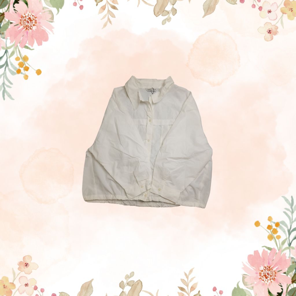 Kemeja Putih Serut Wanita Oversize