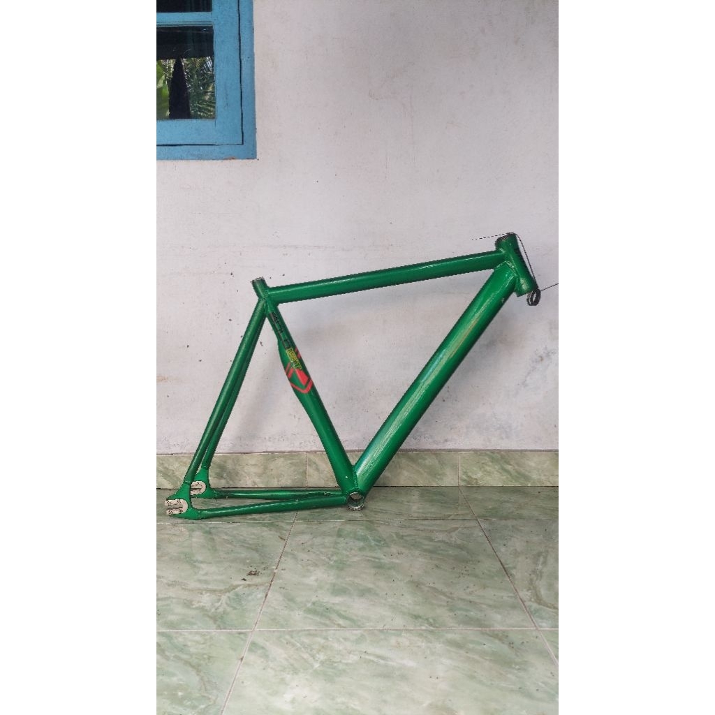 FRAME ONLY UNITED SOLOIST 77