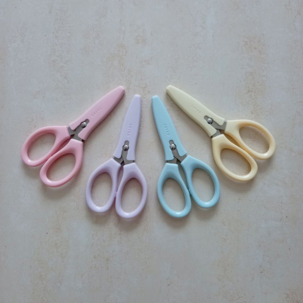 

[ BISA PILIH WARNA ] Gunting Kecil Aman Untuk Anak Joyko SC - 39 Pastel ( Panjang 12 cm )
