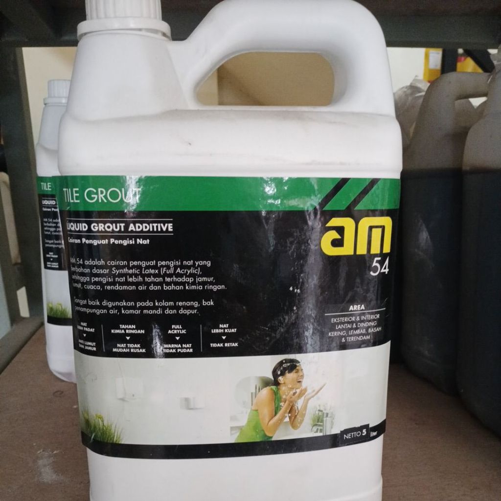 Am 54 Tile Grout Cairan Penguat Pengisi Nat 5 Liter