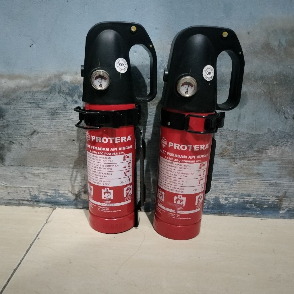 apar protera 0.5kg bekas copotan mobil barang sesuai iklan