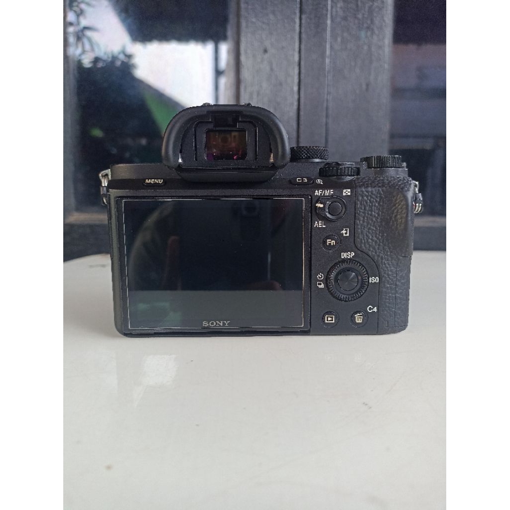 Kamera Second Sony A7 Mark II BO (Body Only)