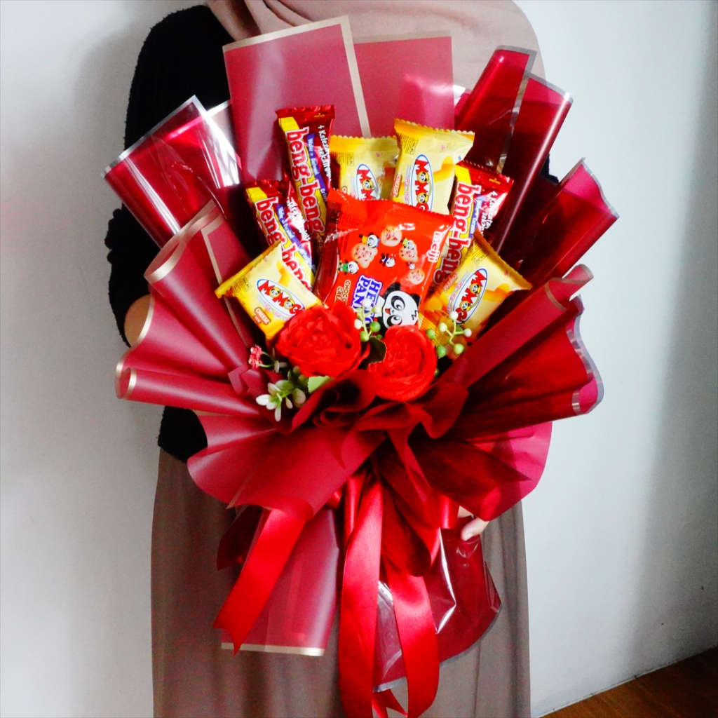 (READY STOCK) BUKET SNACK BESAR AESTHETIC / BUKET GIFT WISUDA / BUKET BUNGA ARTIFICIAL