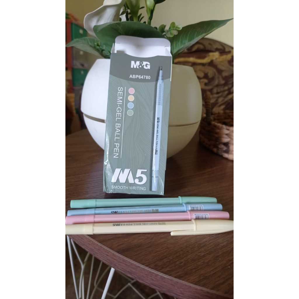

M&G BOLPOIN WARNA WARNI AB64780