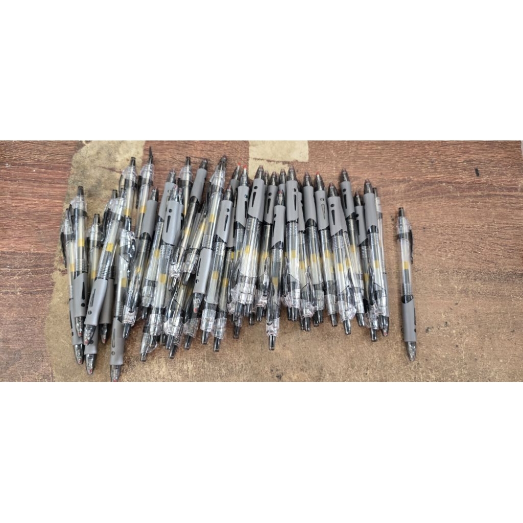 

PULPEN HITAM KUALITAS JEMPOLAN