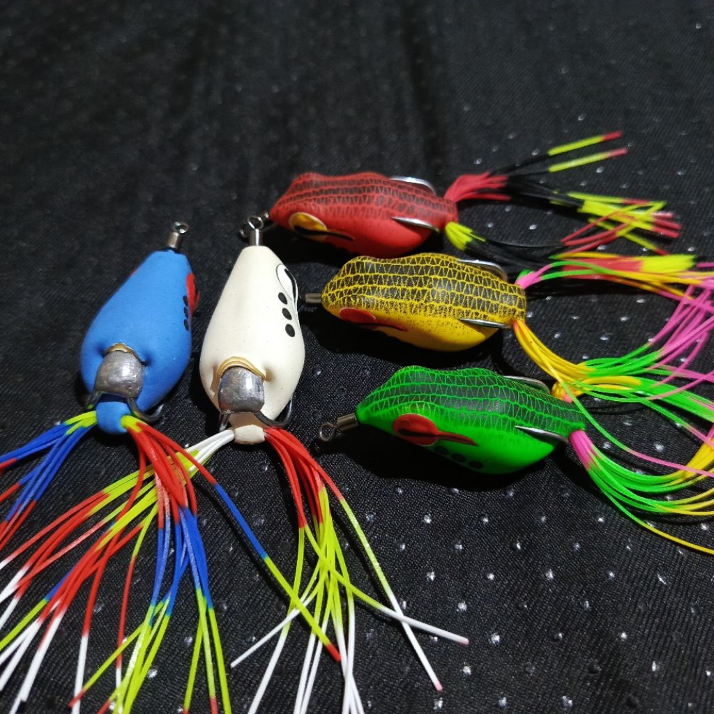 soft frog berdiri skirt timah cor 4 cm berat 5,5 gram umpan casting