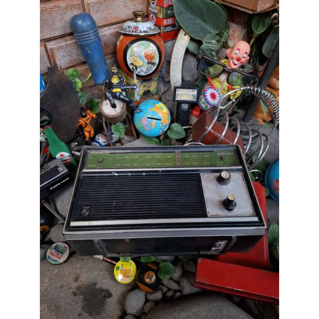 Radio phillips jadul lawas antik kuno display vintage 85rb anggap mati