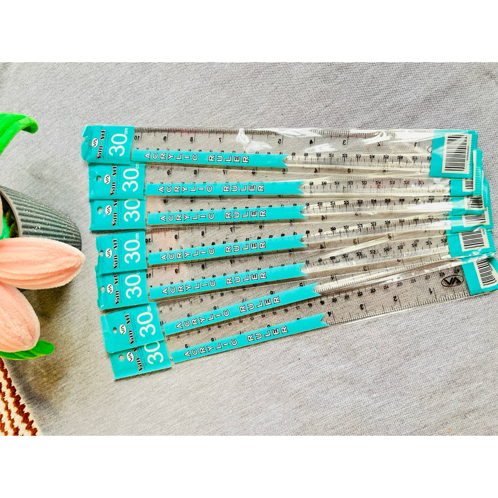 

Penggaris plastik 30 cm