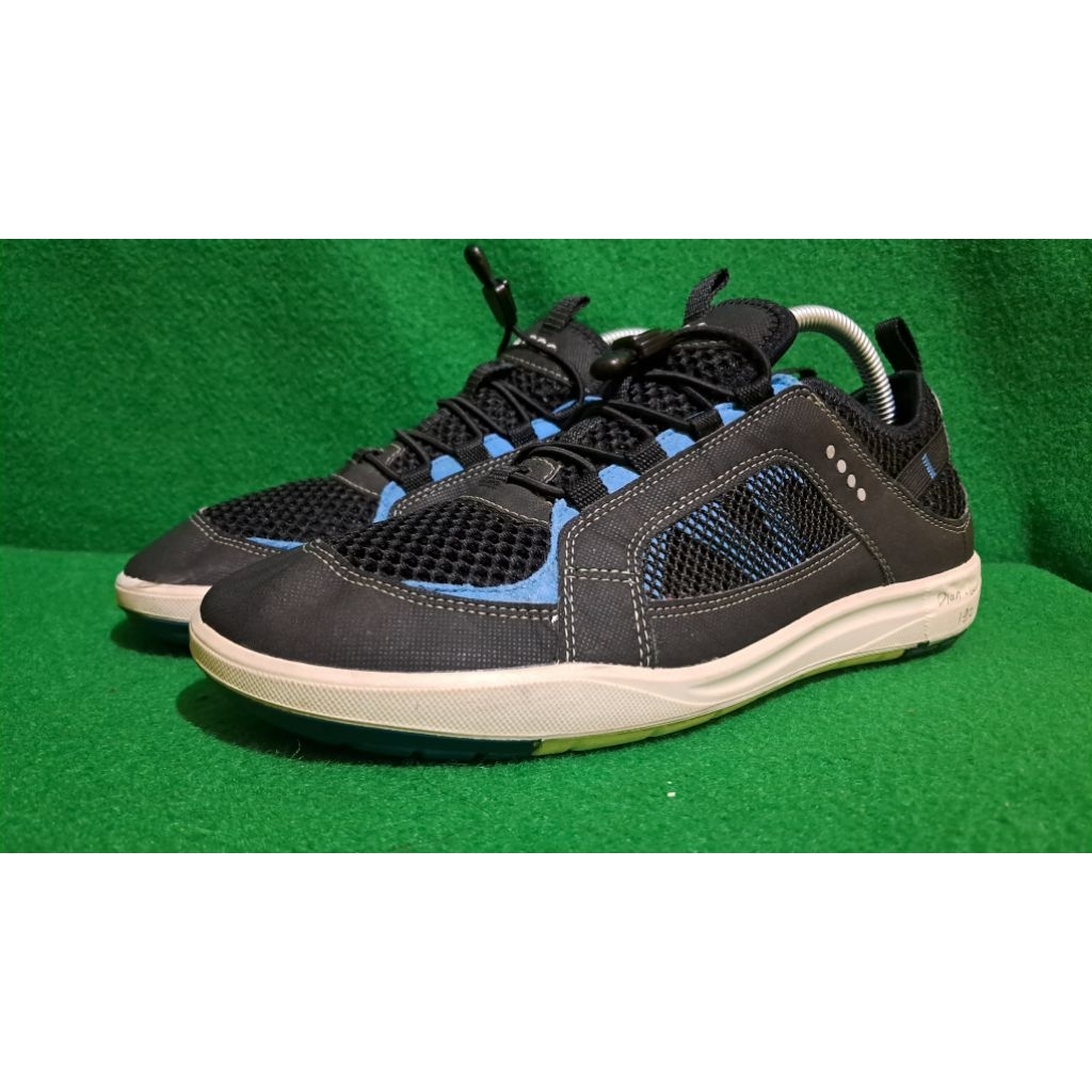 Ecco sepatu sneakers size 40 insole 255 like new