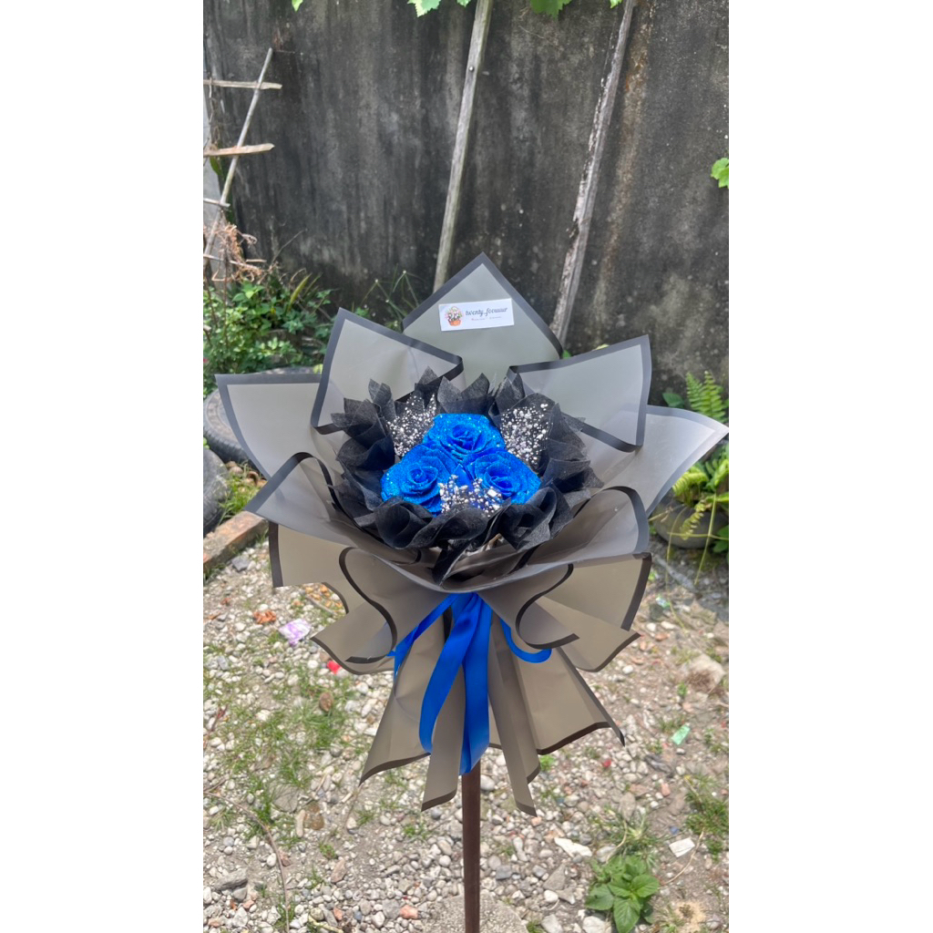 

Buket bunga pita satin