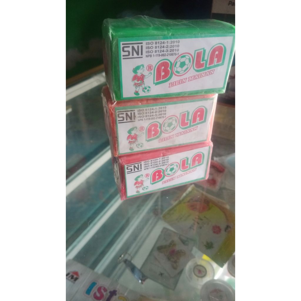 Plastisin 1 warna merek bola