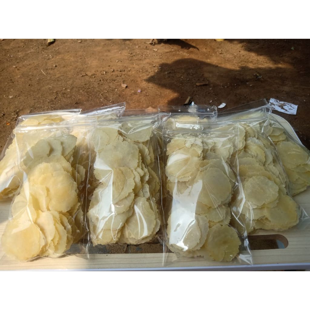 

Emping Melinjo Mentah Super 1 Kg Asli Batang