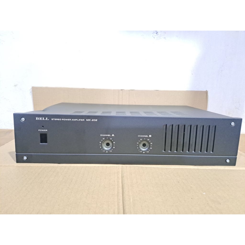 Box Stereo Power Amplifier Bell MK - 202 .