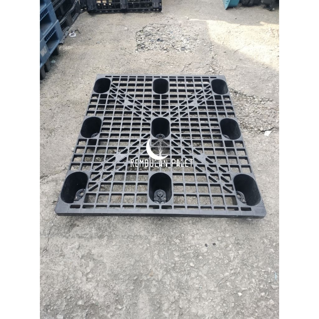 

Palet plastik bekas Uk 120x100x14cm