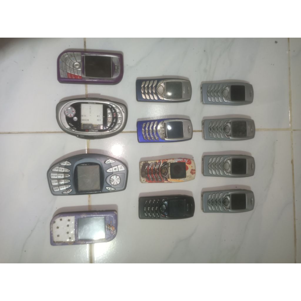 12 unit hp nokia jadul Rusak