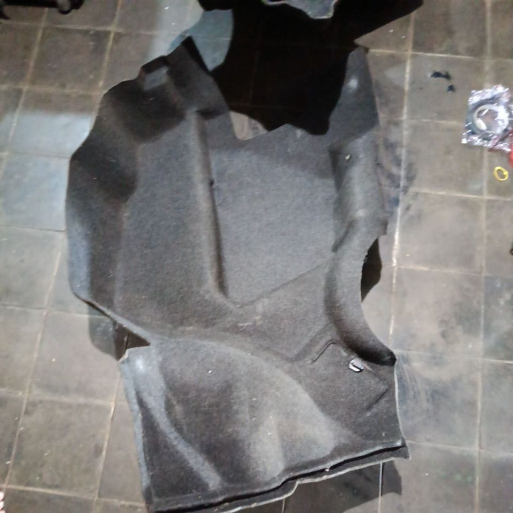 karpet bagasi mercy w124