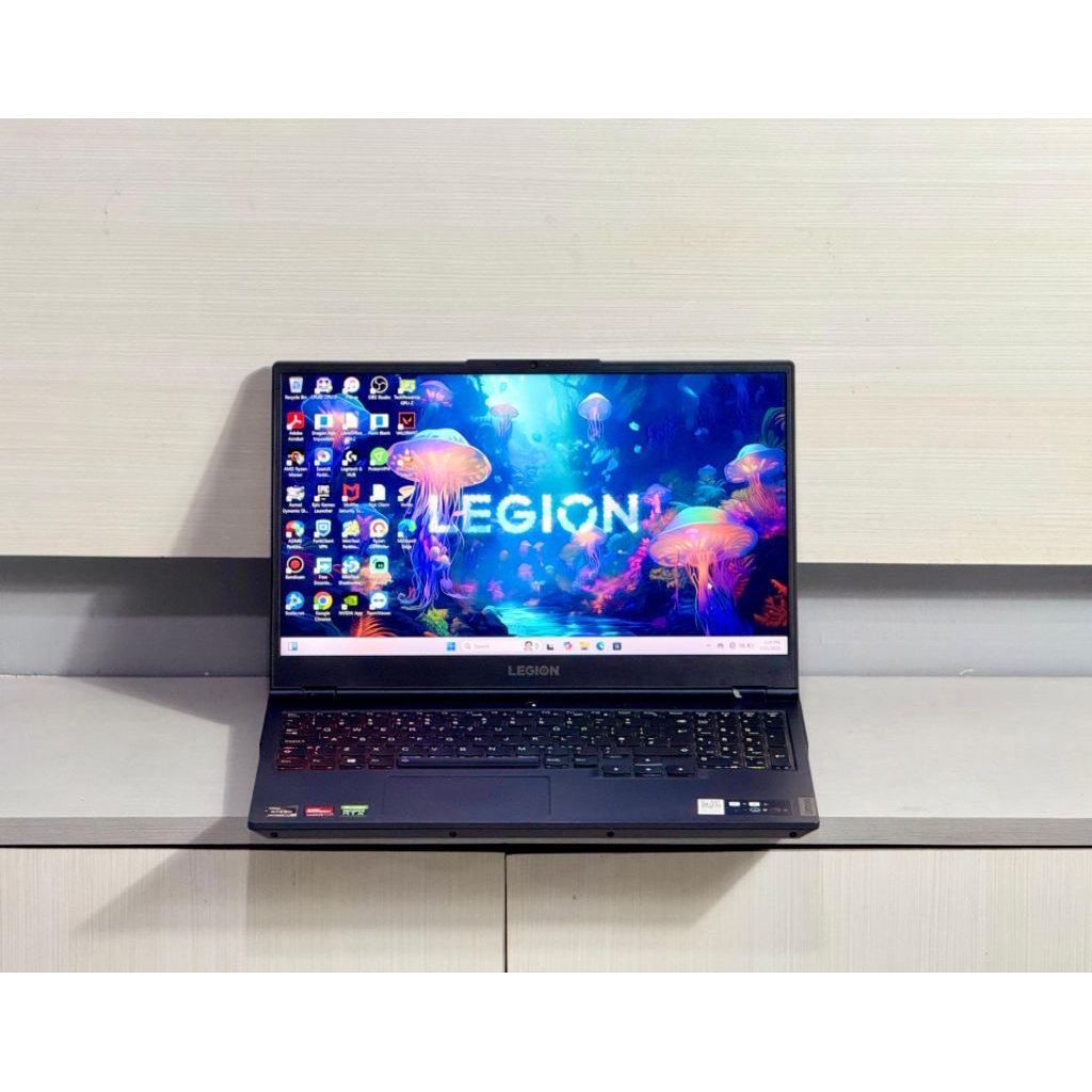 LAPTOP GAMING LENOVO LEGION 5 15ACH6H RTX 3070 RYZEN 7-5800H 165Hz 100% sRGB