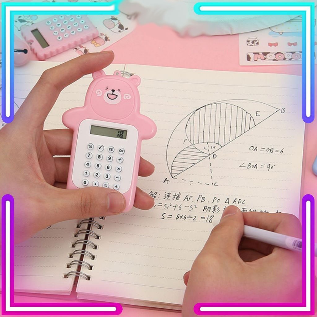 

Kalkulator Mini Lucu Calculator Portabel Motif Pola Beruang 8Digit Tombol Karet Alat Tulis Sekolah IJN