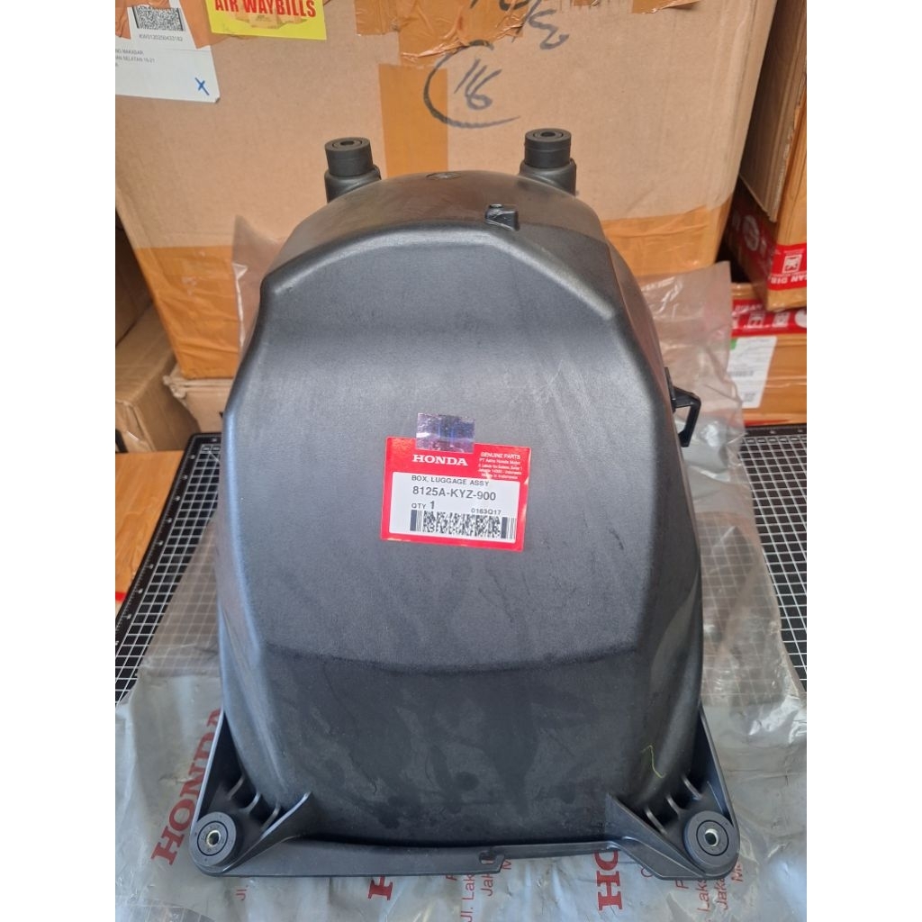 box luggage assy boks bagasi honda supra x125 X 125 helm in original ahm honda 8125a-KYZ-900