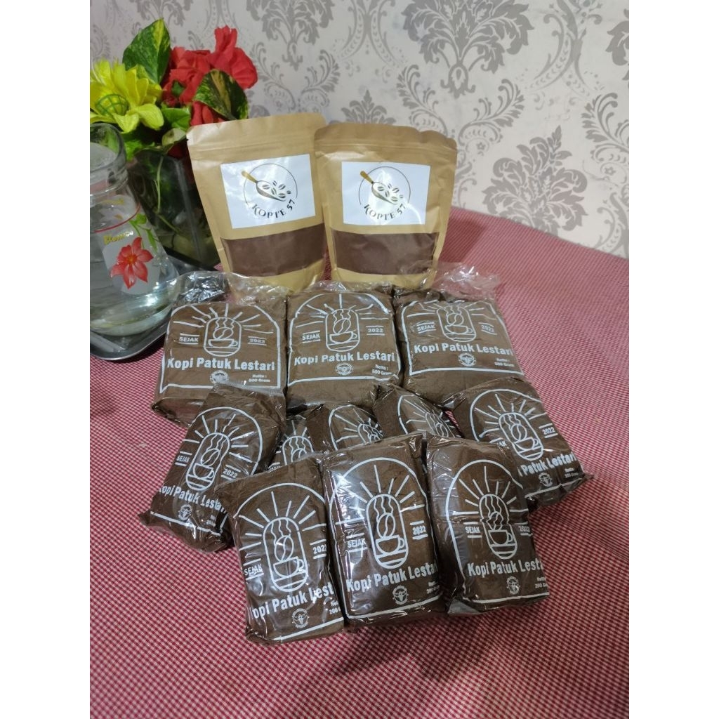 

KOPI ROBUSTA ASLI HASIL KEBUN SENDIRI UMKM 200gr
