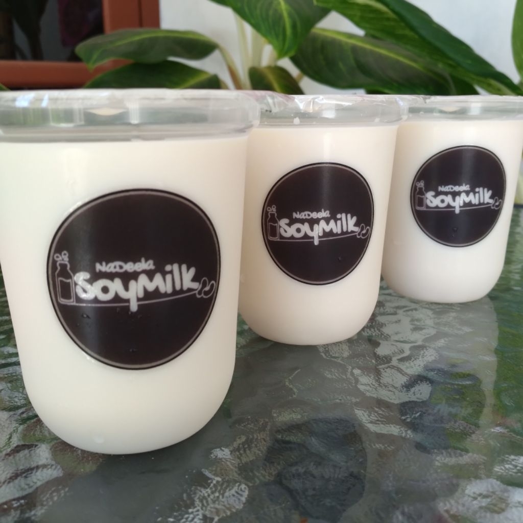 

Susu kedelai NaDeela Soymilk