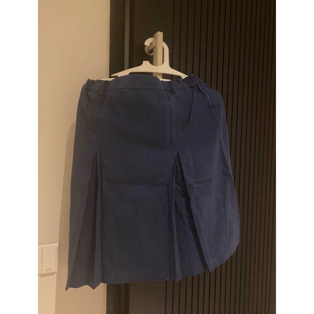 Seragam Rok Biru Sekolah SMP wanita [Preloved]