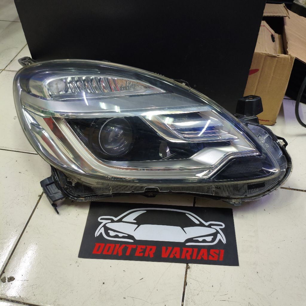 Headlamp brio RS tahun 2014 kanan