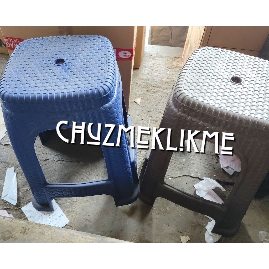 Kursi bangku plastik Tabitha/Bangku baso plastik Tabitha/Bangku kursi plastik hitam dan warna