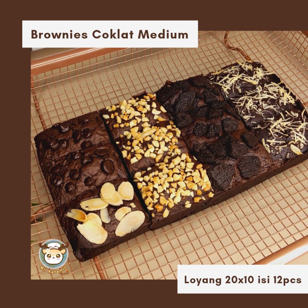 

Fudgy Brownies Sekat 20x10 isi 12 Potong , Fudgy Brownies Coklat Medium