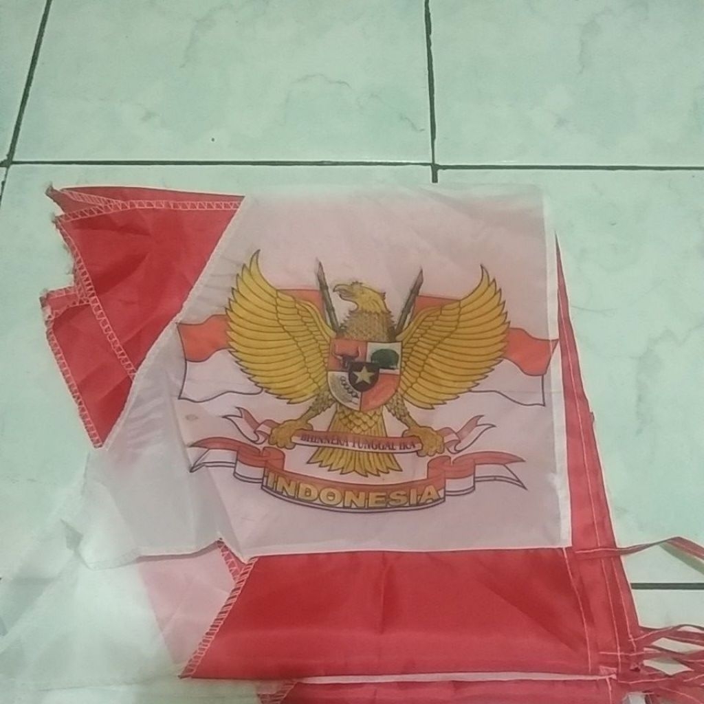 umbul umbul Garuda merah putih