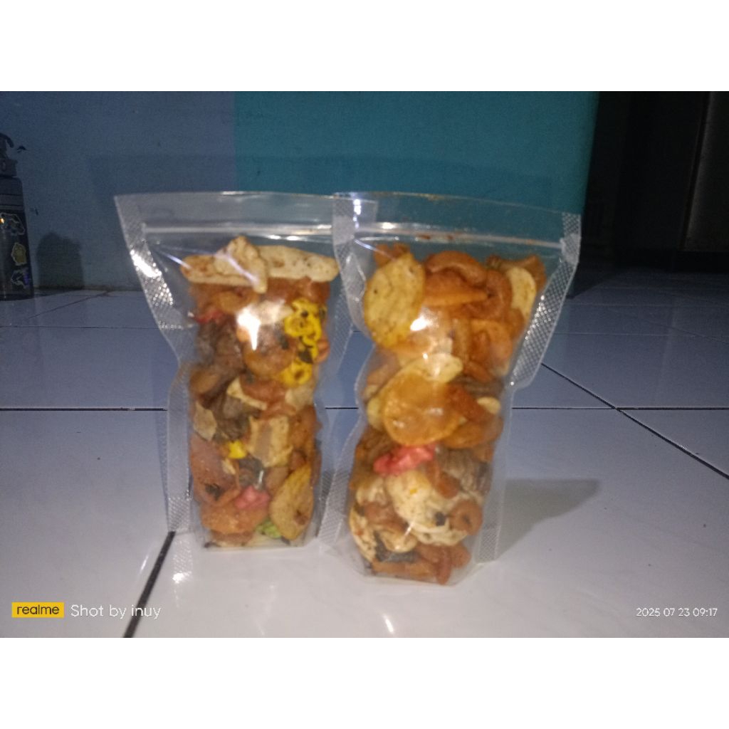 

5000 Aneka kerupuk bantet campur campur
