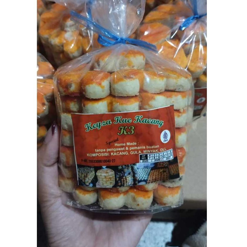 

KUE KACANG HOME MADE MANIS GURIH LEZAT KEMASAN 500G