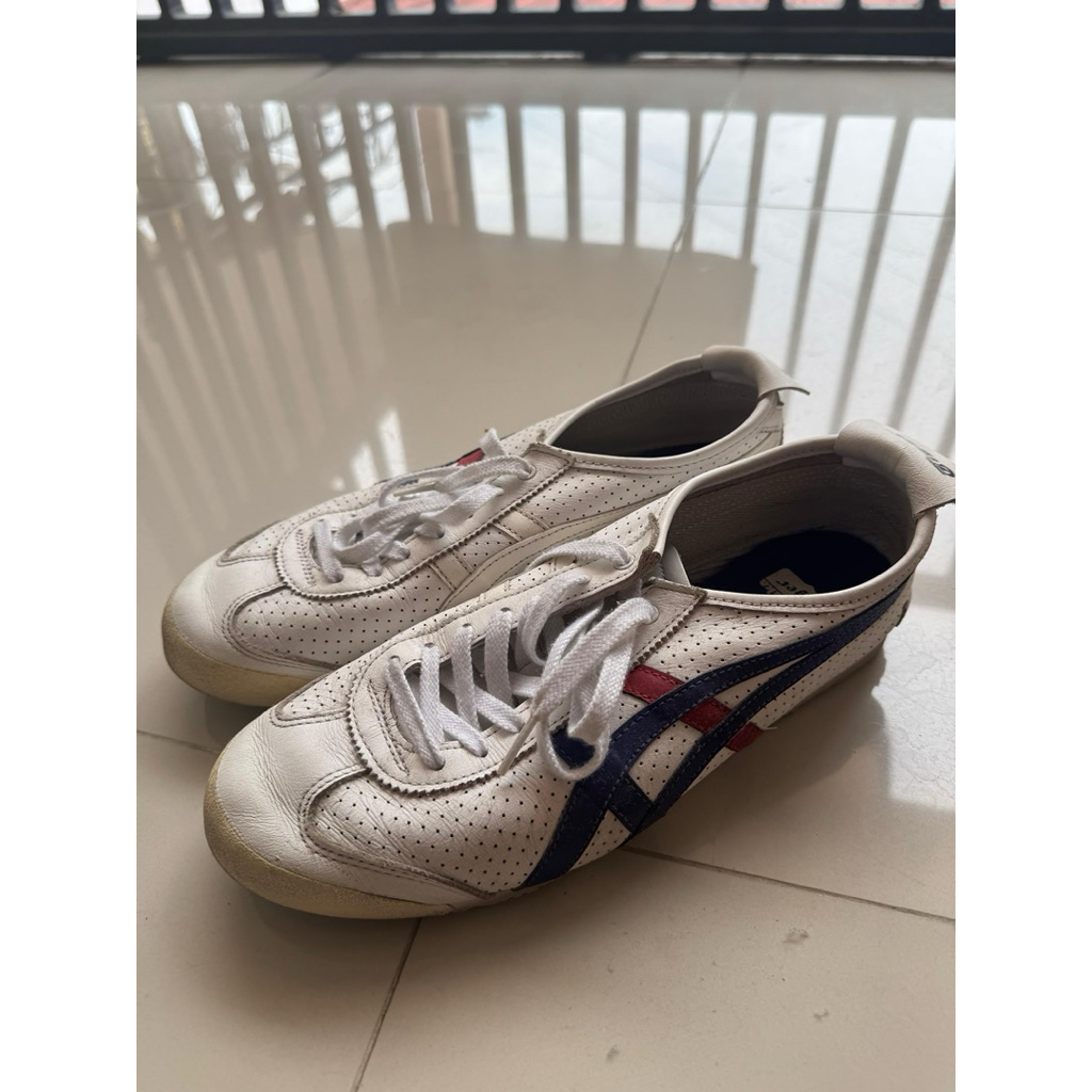 

prelove onitsuka size 42.5