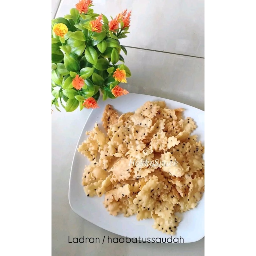 

LADRAN - JINTEN - HABBATUSSAUDAH - CAMILAN MURAH