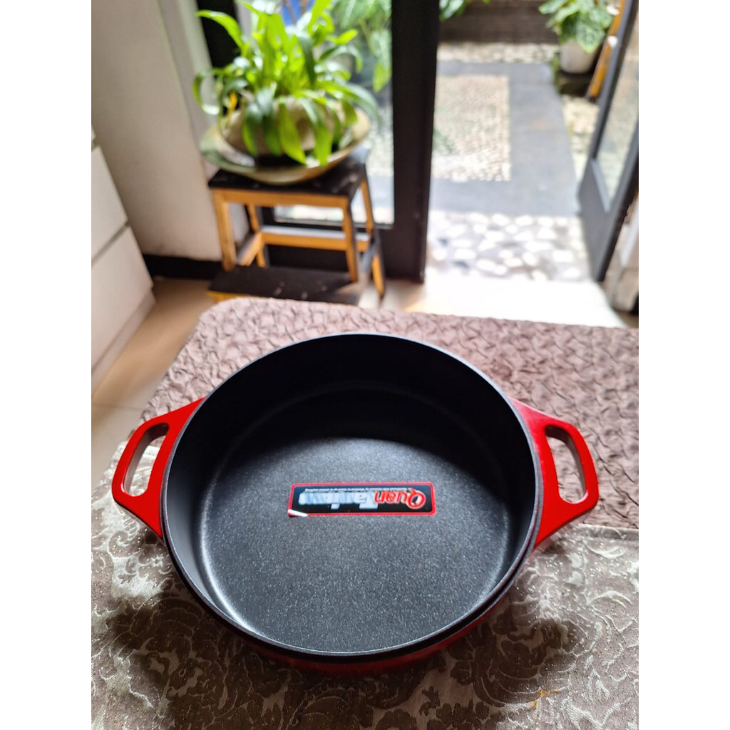 Preloved Like New Debellin Premium Cookware - Artisan Dutch Oven Shallow Casserole 24 cm