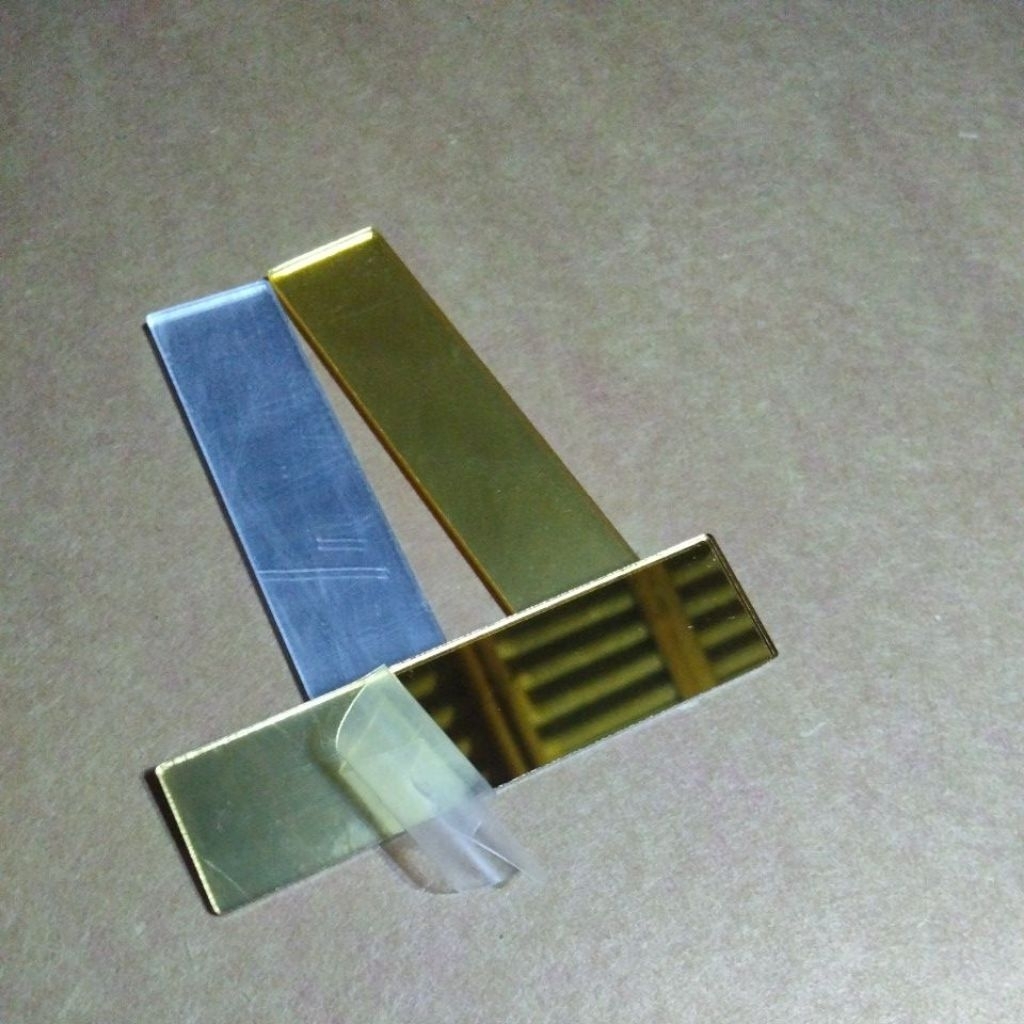 

akrilik bahan nametag