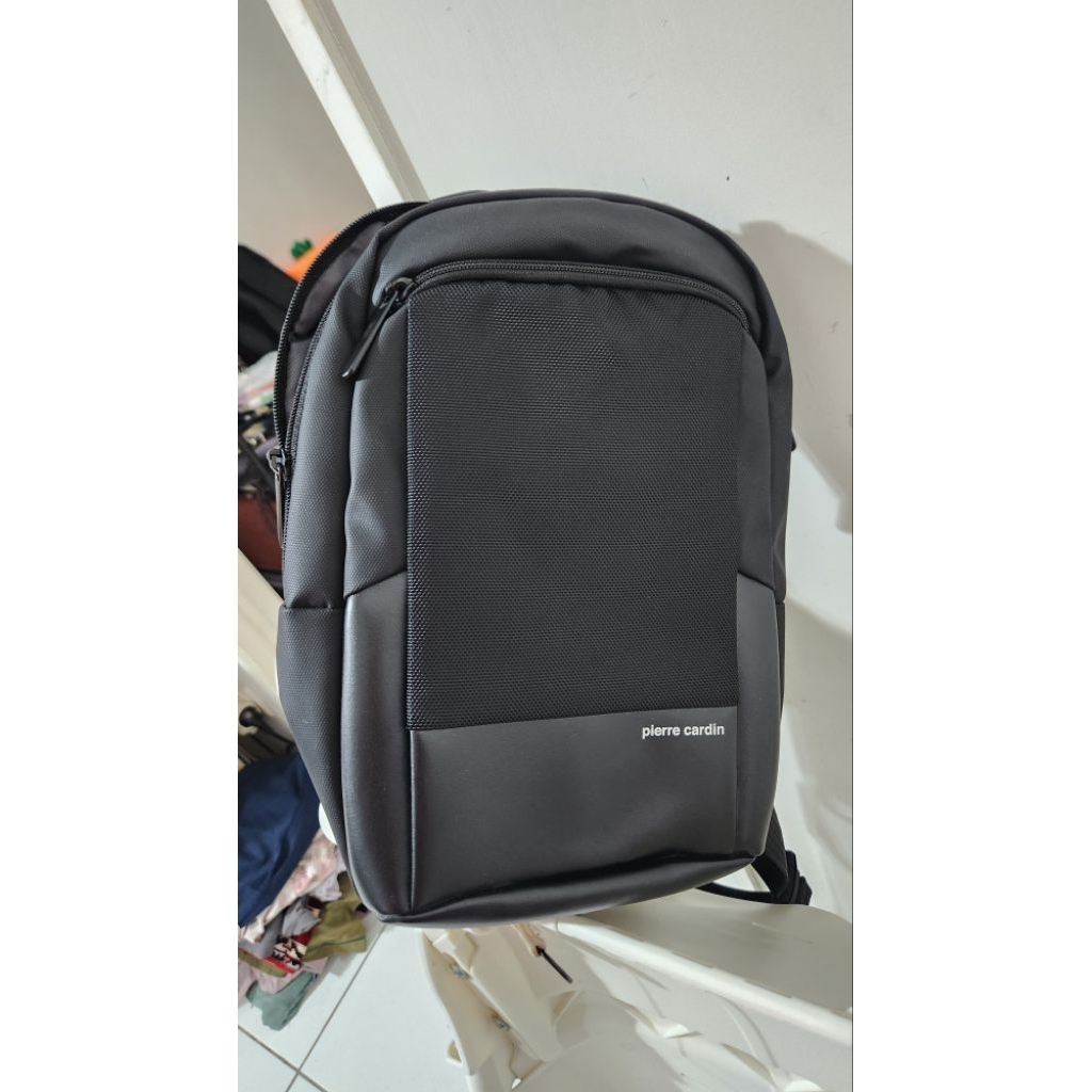 [Preloved like New] Pierre Cardin - Tas Slempang Pria