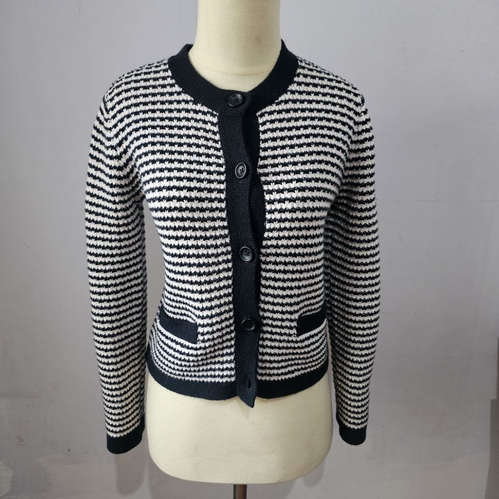 UNIQLO Knitted Jacket Size XS