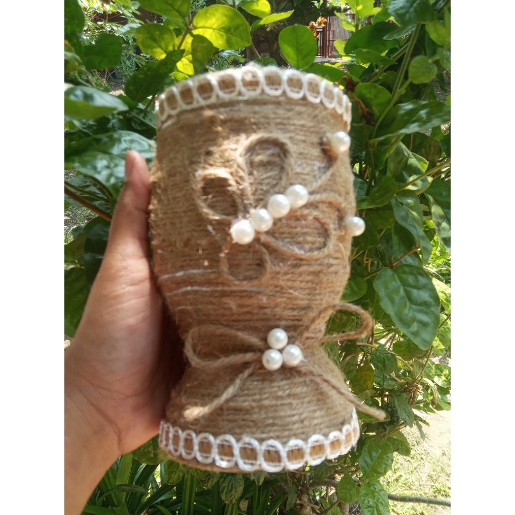 

prakarya daur ulang/kerajinan tangan tempat pensil/vas bunga dari botol plastik