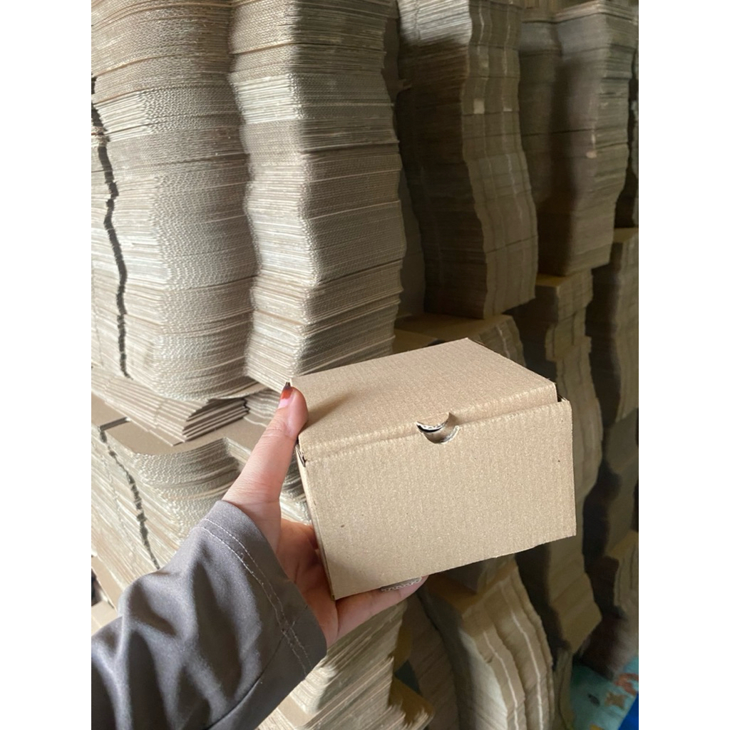 

dus 12x12x7 kemasan packing dus tebal kecil untuk packing kemasan kecil